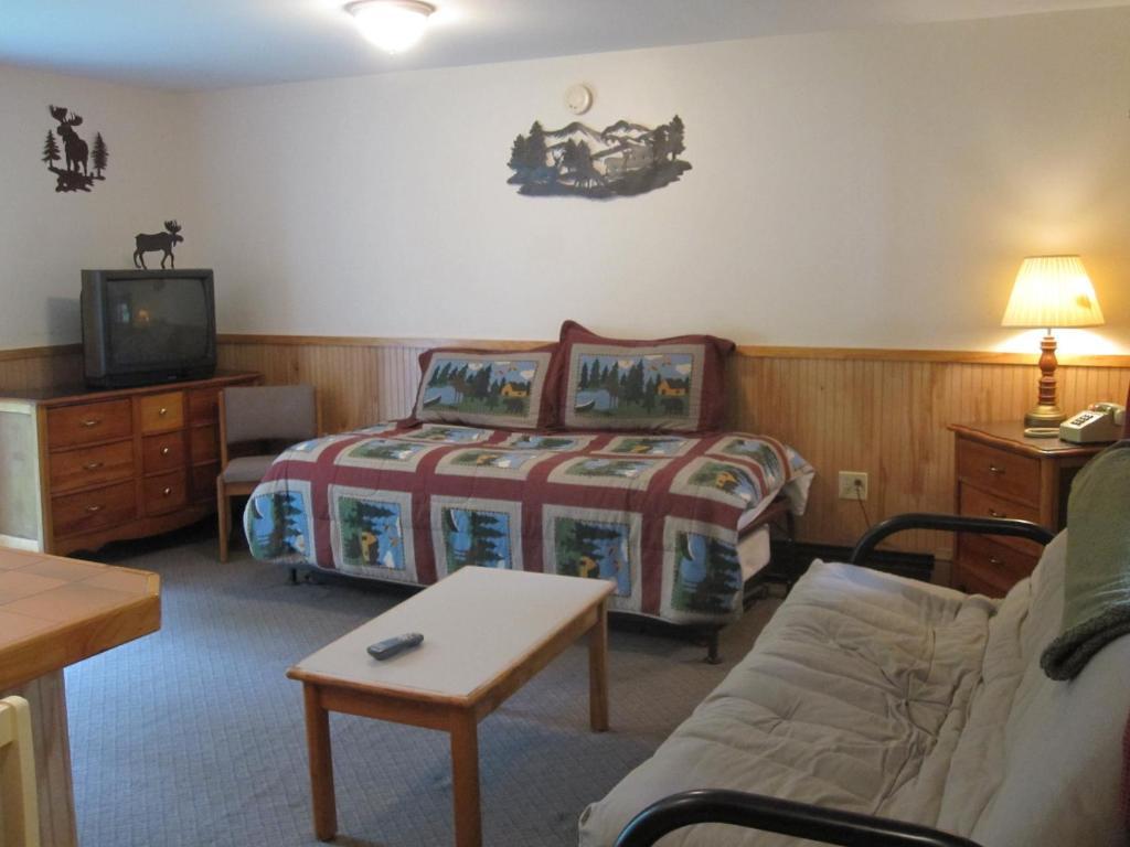 Bear Tree Lodge Weirs Beach Ruang foto