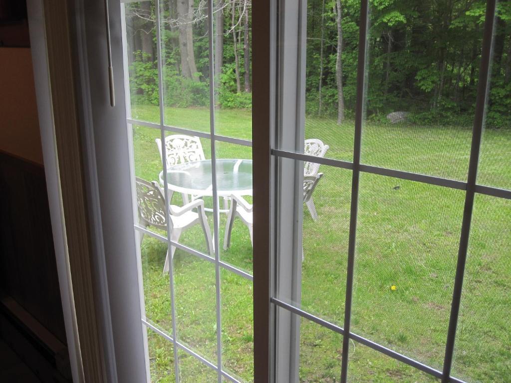 Bear Tree Lodge Weirs Beach Ruang foto